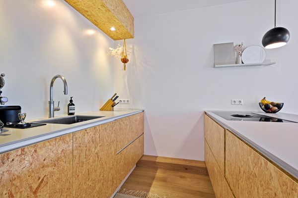 Medium property photo - Leeuwendalersweg 614, 1061 BJ Amsterdam